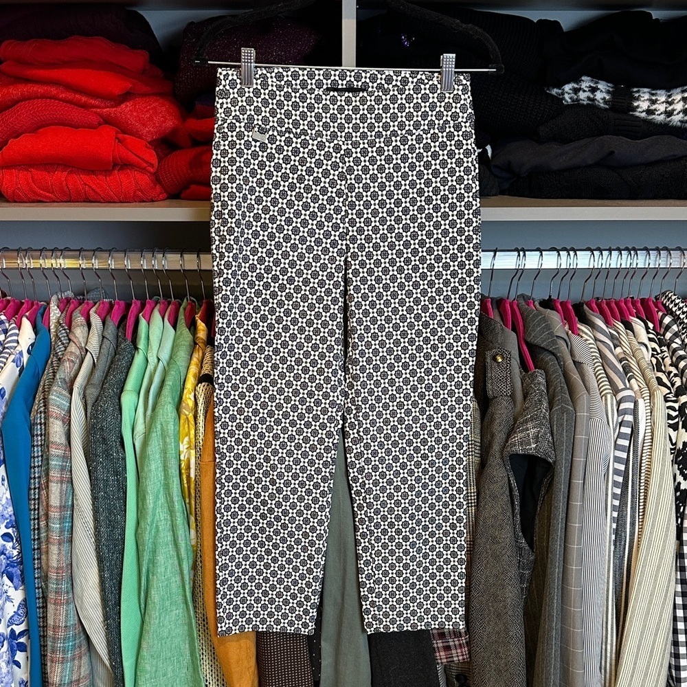 Premise white/black print elastic waistband ankle pants size XS NWOT